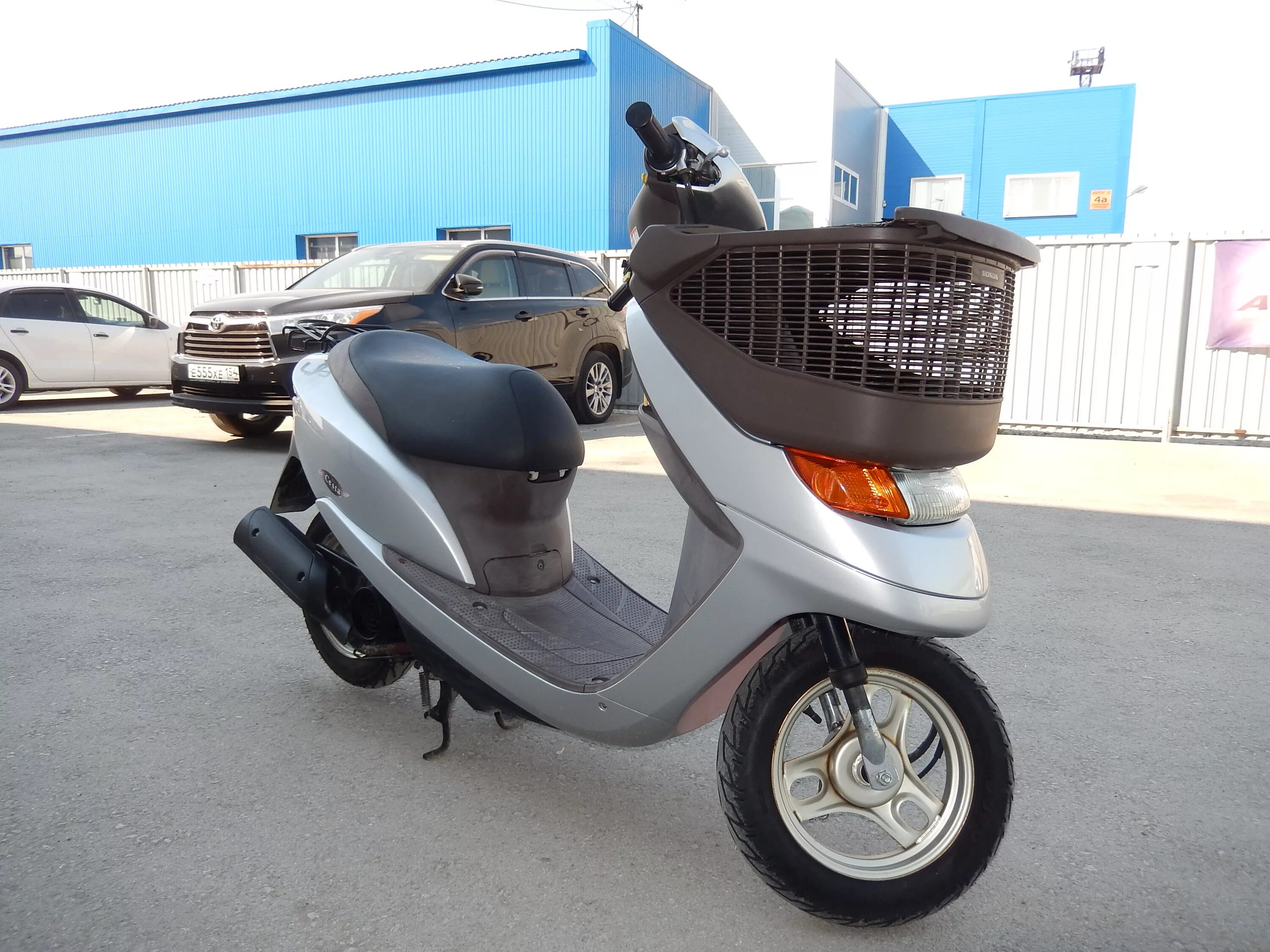 Honda dio cesta. Хонда дио цеста. Скутеры Honda cesta. Скутер Хонда Корса. Скутер Хонда 80 кубов.