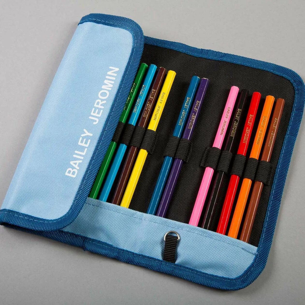 4 pencils cases. Корпусный пенал Pencil Case. Pencil Case для планшета. Velour Pencil Case. An Pencil Case или a Pencil Case.