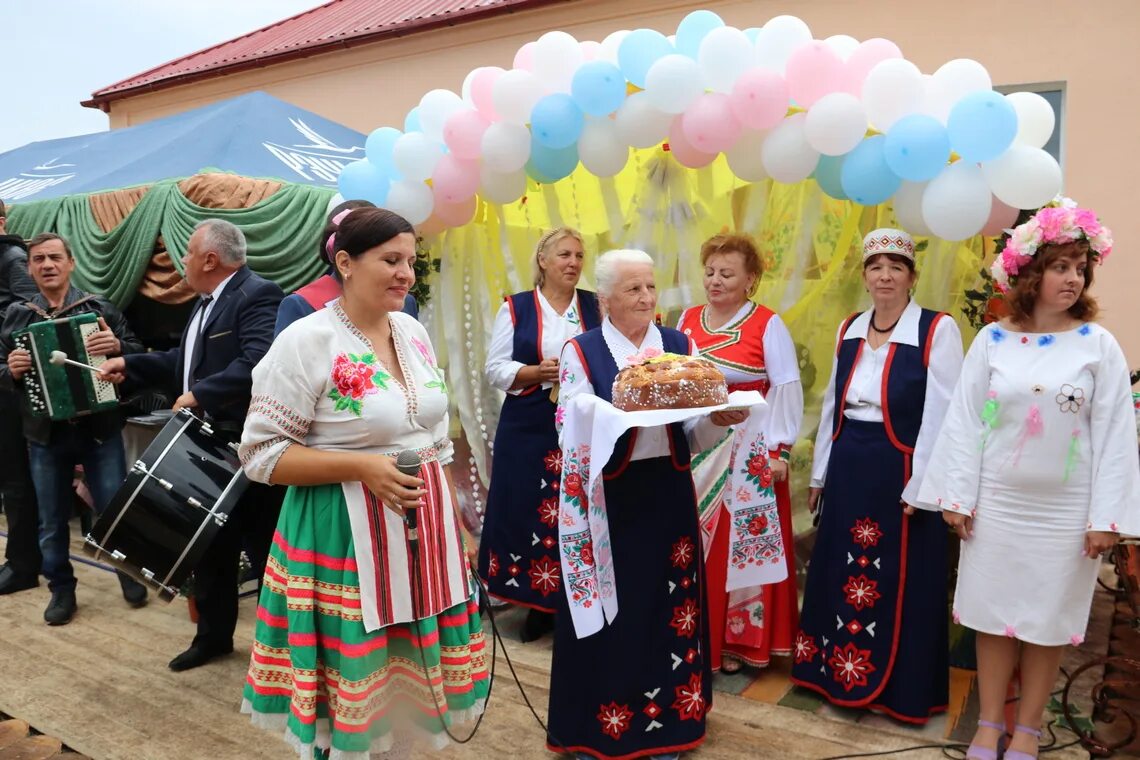 Фасад и изнанка агрогородка: как живет деревня Прокоповича