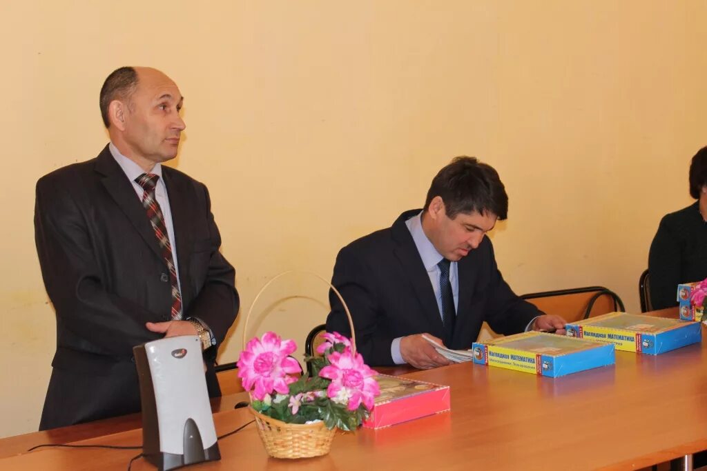 Пенсионный стерлибашево. Деревня кундряк стерлибашевский район. Пенсионный стерлибашево. Школа село первомайский стерлибашевский район. Город стерлибашево.