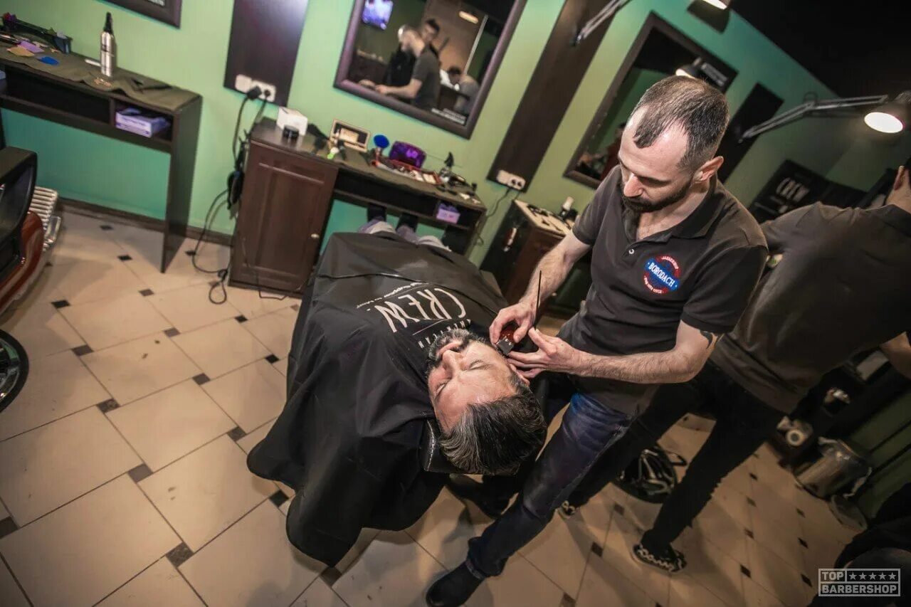 Бородач дрожжино. Барбершоп фасад. Бородач дрожжино. Барбершоп павловский посад. Сериал бородач мальчишник не в вегасе.