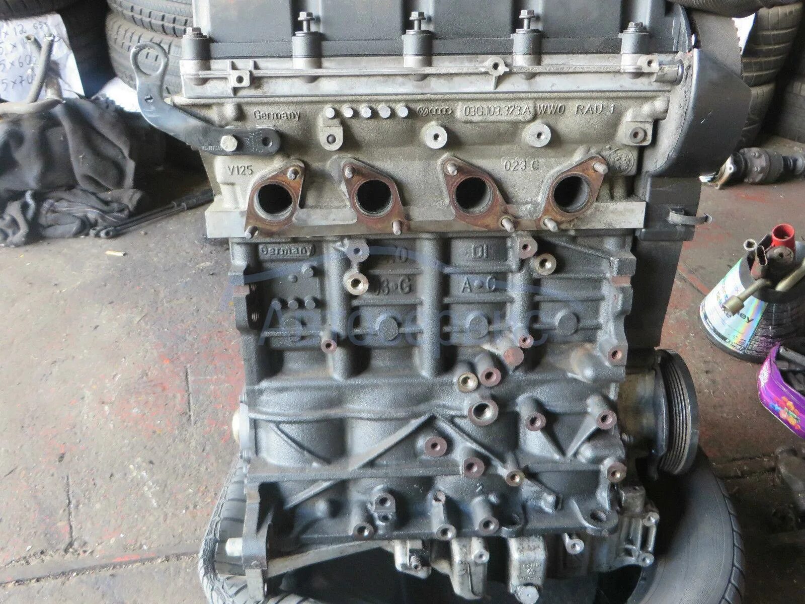 Капитальный ремонт двигателя ауди. ГБЦ Ауди ку5. ГБЦ Audi q5 3.2. Audi q5 3.2 капиталка двигателя. Q5 двигатель.