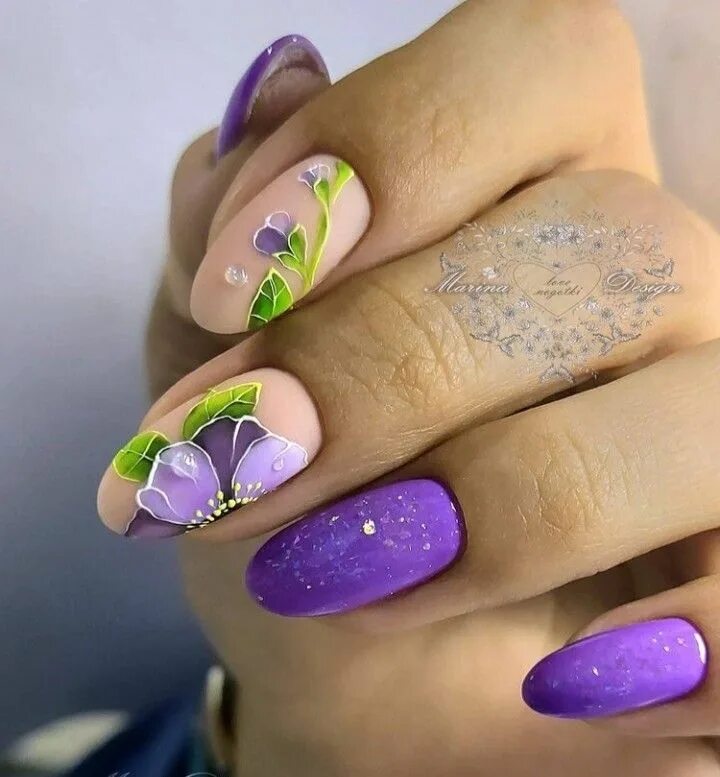 994 отметок "Нравится", 2 комментариев - Идеи маникюра (@ideas_for_nailart) в In