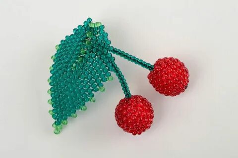 Вишня из бисера