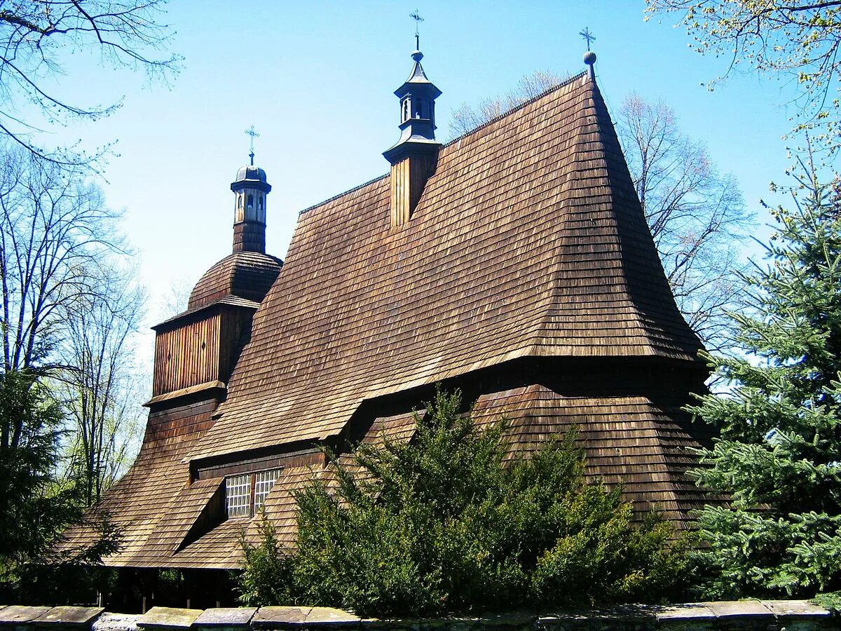 Wooden church. Деревянные церкви в Южной малой Польше. Деревянные костелы Юга малой Польши. Сенкова Церковь Польша. Деревянная Церковь греко-католическая 1767 Польша.