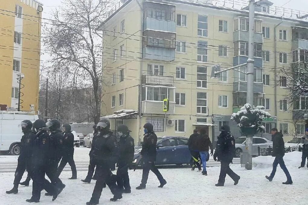 Митинги в Калуге 2021. Протесты в Калуге. 23 Января 2021 года митинг Калуга. Митинг 29