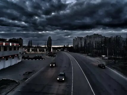 Пасмурный город