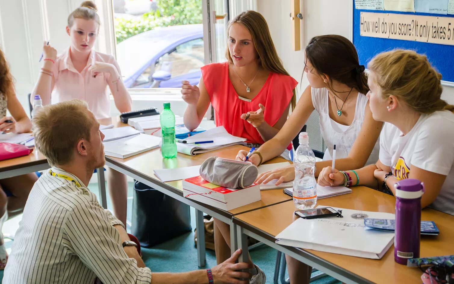 Уроки speaking. Урок иностранного языка. Курсы английского языка. Групповые занятия английским. Курсы английского для взрослых.