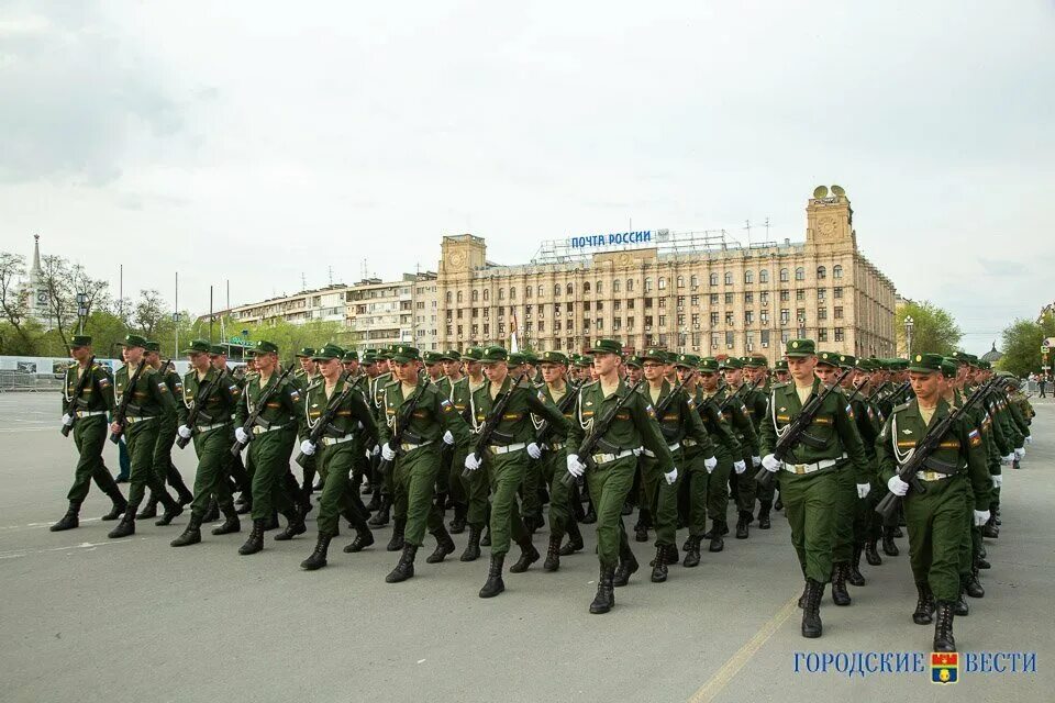 5 мая 2013. Парад Победы Калининград 2021. Подготовка к параду Волгоград. Репетиция парада Волгоград. Генеральная репетиция парада в Москве.