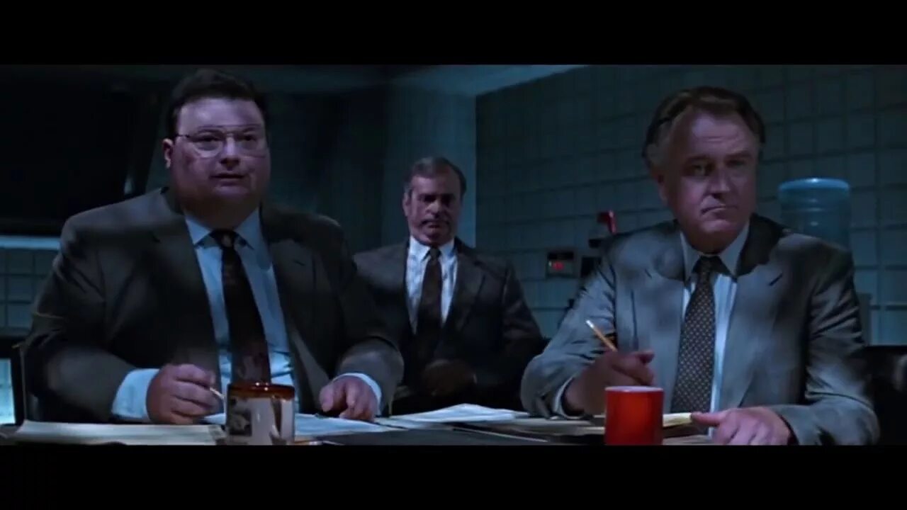 Основной инстинкт 1992 сцена допроса. Шэрон стоун сцена допроса. Шэрон стоун основной инстинкт. Шэрон стоун инстинкт. Шэрон стоун основной инстинкт сцена.