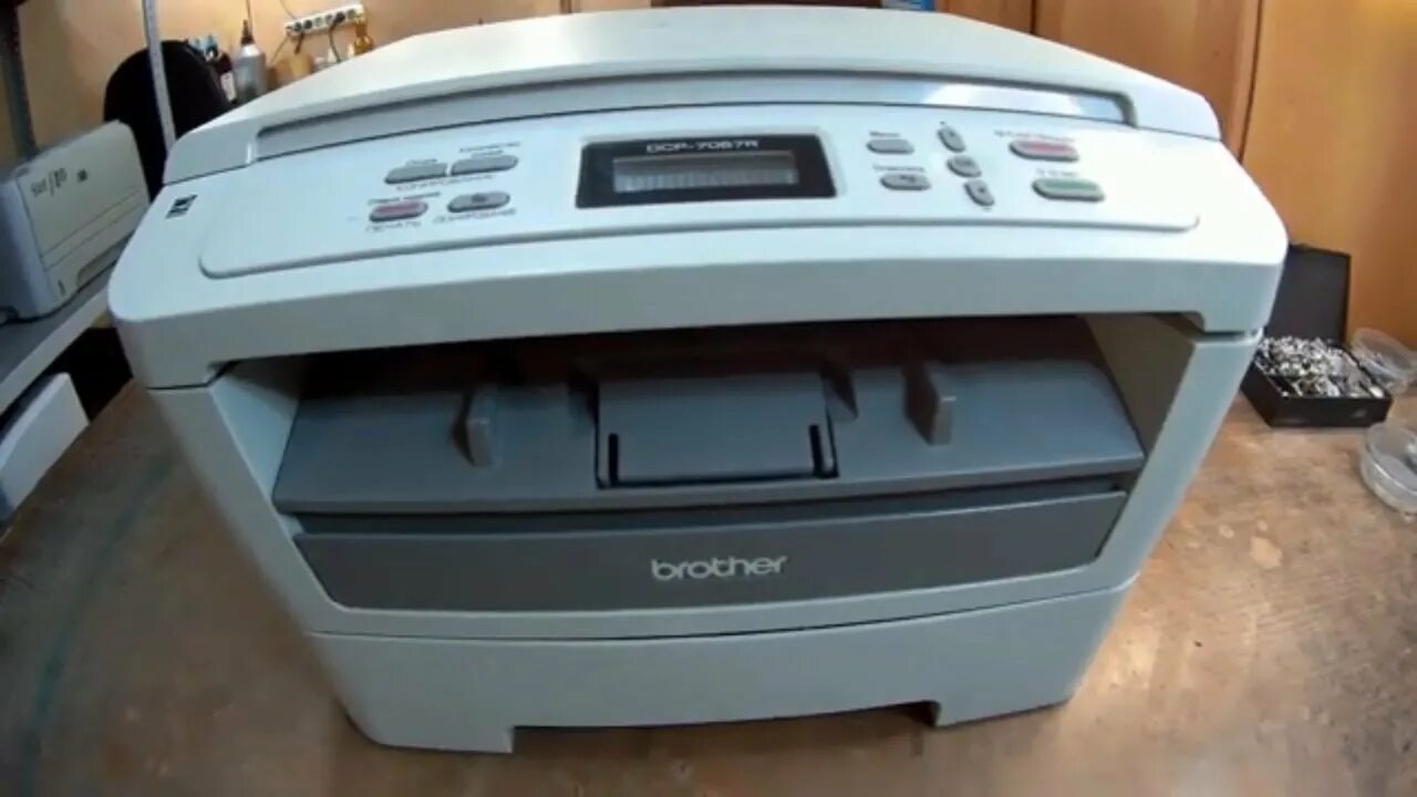 Почему brother. Принтер brother dcp l2500dr. принтер brother dcp 7057r. brother dcp-l2500dr. brother dcp 135c принтер.