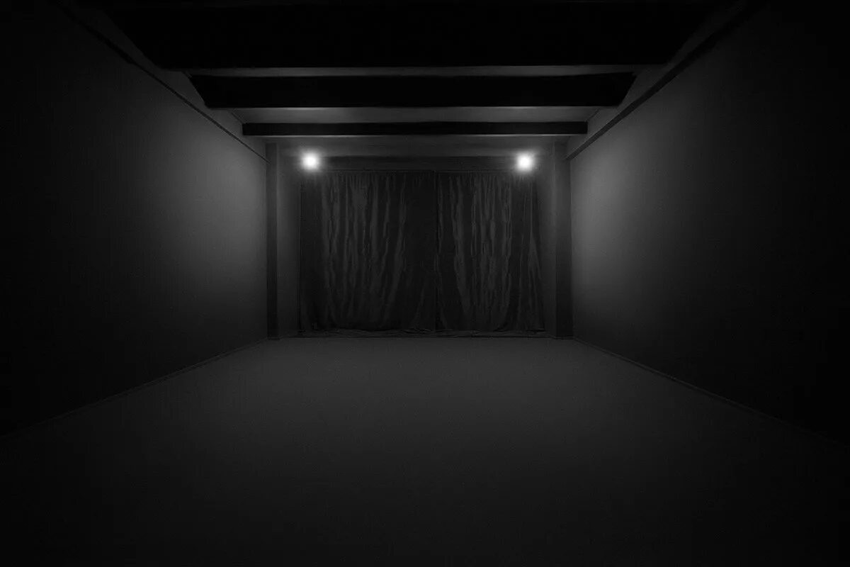 Dark room 2. Пустая темная комната. Темное помещение. Пустая черная комната. Пустой интерьер.