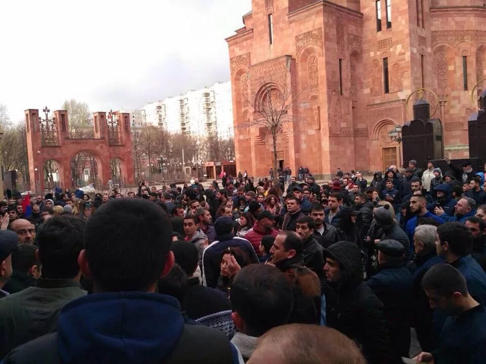 Московские армяне. Езрас нерсисян епископ. Представители диаспор армении. Армянская диаспора. Диаспоры в москве.