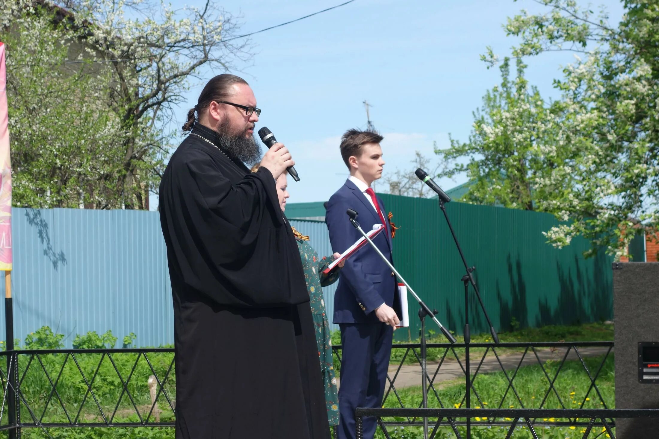 Церковь в селе молоди Чеховский район. Село молоди. Чеховский район село молоди школа. Село молоди интернат. Погода в молодях