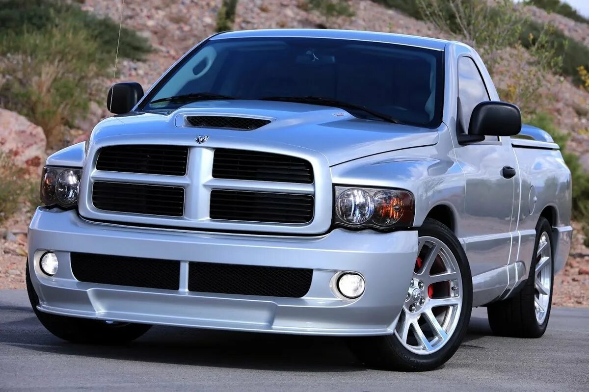 Сколько стоит додж. Додж рам СРТ 10. Dodge Ram srt-10 2004. Dodge Ram srt-10 2021. Dodge Ram 1500 srt-10.