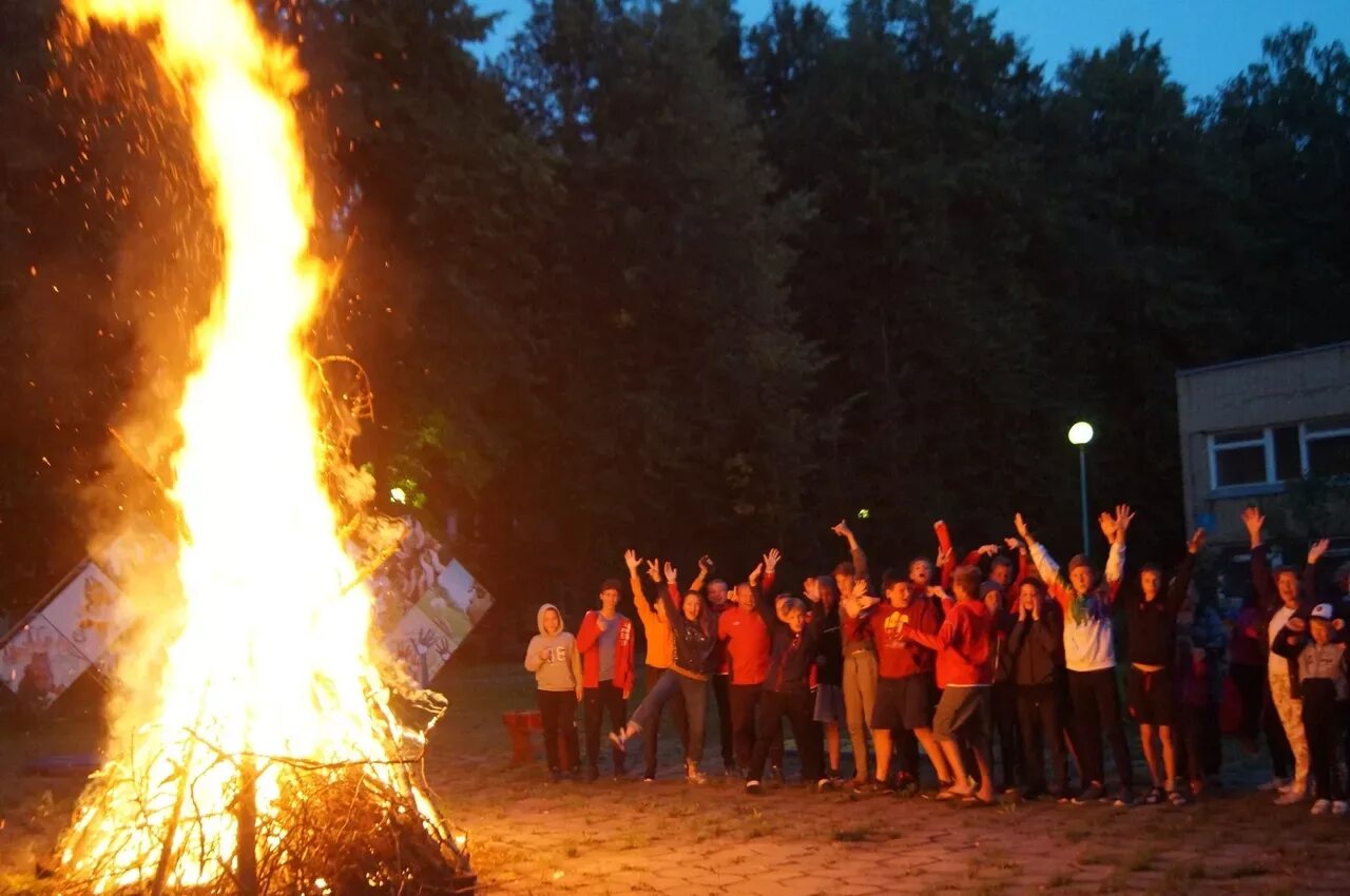 Neo camp. Neo Camp детский лагерь. Рузский район лагерь Нео Кемп. Лагерь Нео Кэмп Возраст. Лагерь Чайка Neo Camp.