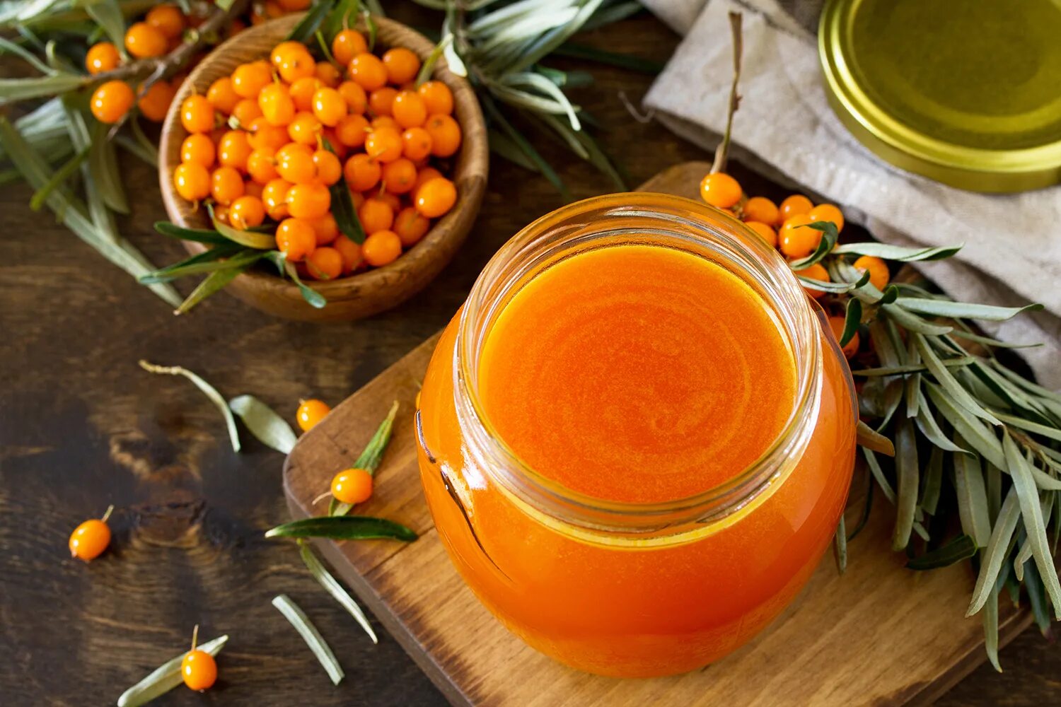 Применение облепихового. Облепиха varenie. Сбитень облепиховый. Sea Buckthorn облепиха что это. Облепиховый демиглас.