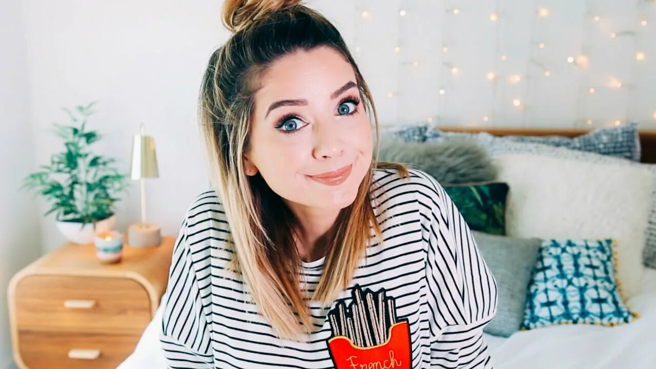 Зоэлла. Зои Сагг. Zoella Zoe Sugg. Зои Сагг без макияжа. Потери блогеров