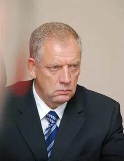 Митин ест