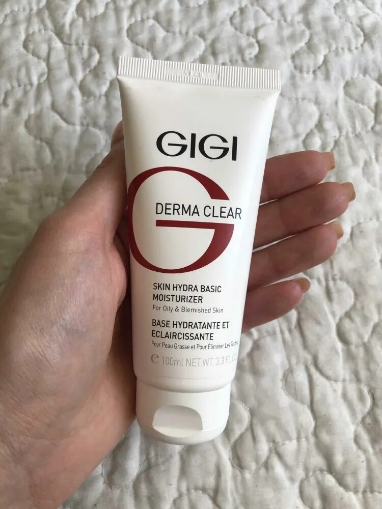 Clear derma сыворотка для волос. Gigi Derma Clear крем. Gigi Derma Clear Skin hydra Basic Moisturizer. Увлажняющий крем под макияж. Gigi для жирной кожи.