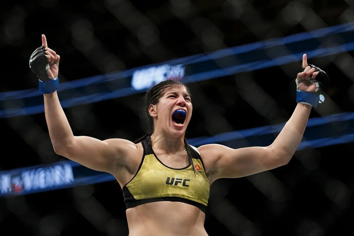 Холе холм. Кэтлин виейра. виейра ufc. холм ufc. юфс холли холм против виера.