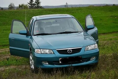 Мазда 2000 года