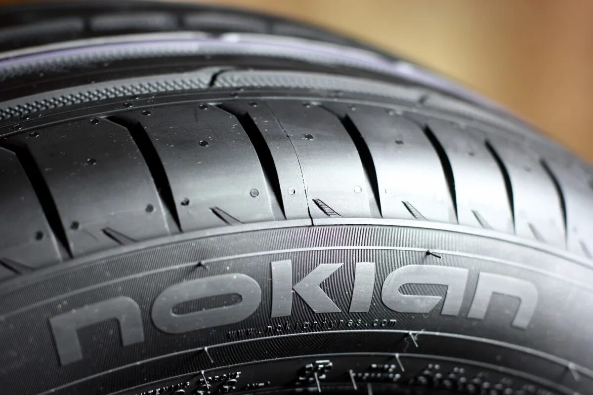 Купить летнюю резину нокиа. Nokian Tyres. Nokian Tyres шины logo. Nokian RUNFLAT. Шины Nokian летние.