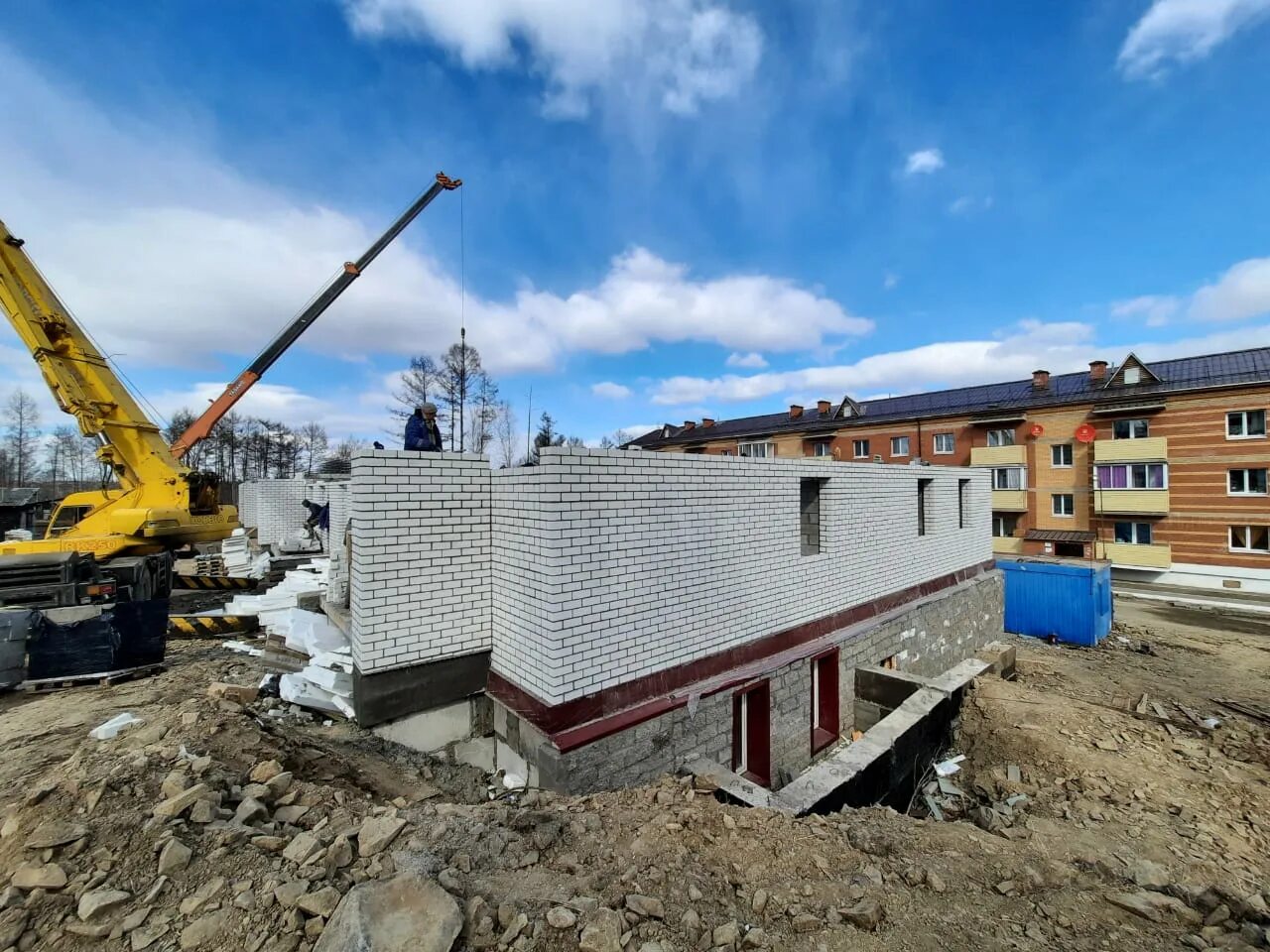 Строится 6. Строится 6