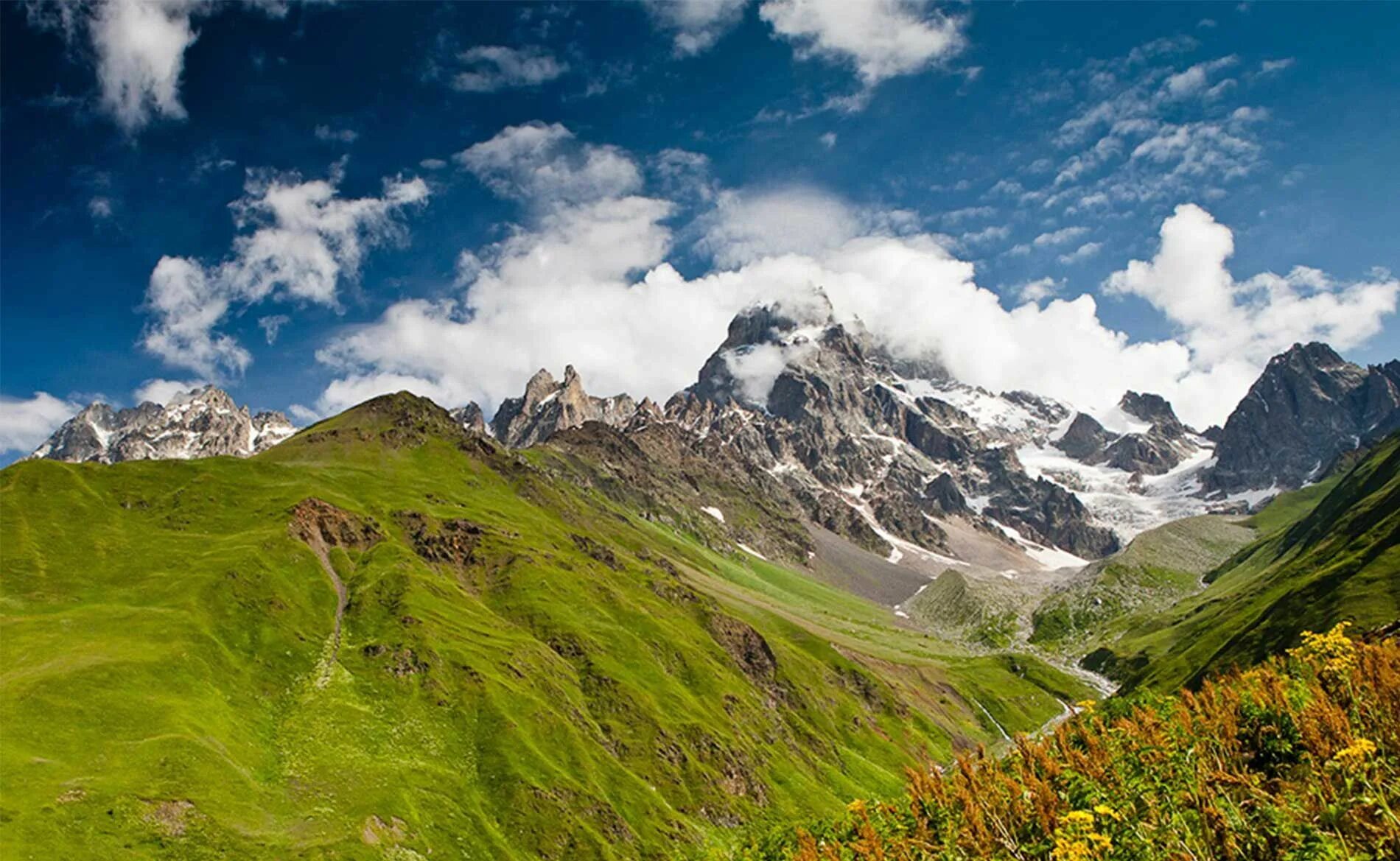 Mount only. Грузия природа Сванетия. Казбеги Грузия панорама. Казбеги гора. Горы Сванетии.