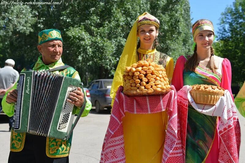 кадомские татары. татарстан татары. татарский праздник сабантуй танцы. башкирский чак чак сабантуй. обычаи татарского народа.