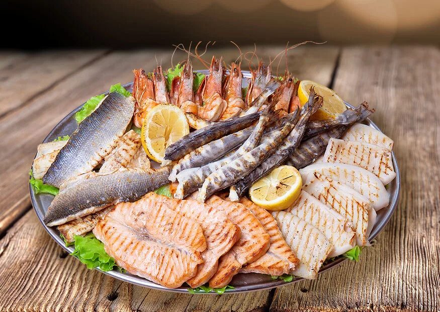 Рыбное фото. Рыбные деликатесы. Блюда из рыбы и морепродуктов. Рыба ассорти. Ассорти рыбных деликатесов.