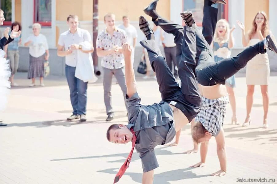 веселый танцор. буги вуги и линди хоп. забавно танцуют. танцы в стиле линди хоп. Alvin ailey ballet.