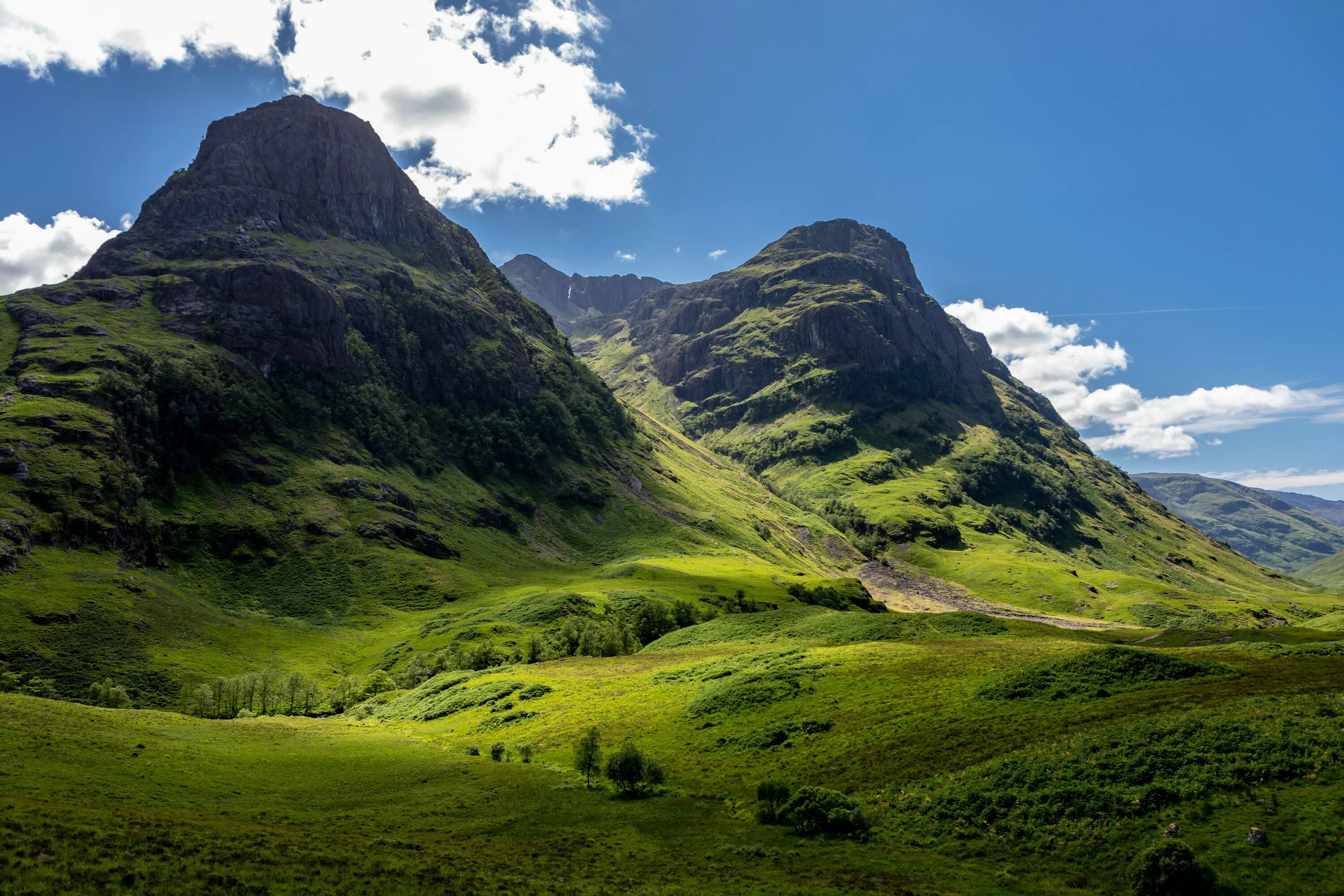 The high mountain in europe is. Горы Гленко Шотландия. Шотландия гора Салливан. Долина Гленко. 4. Долина Гленко, Шотландия.