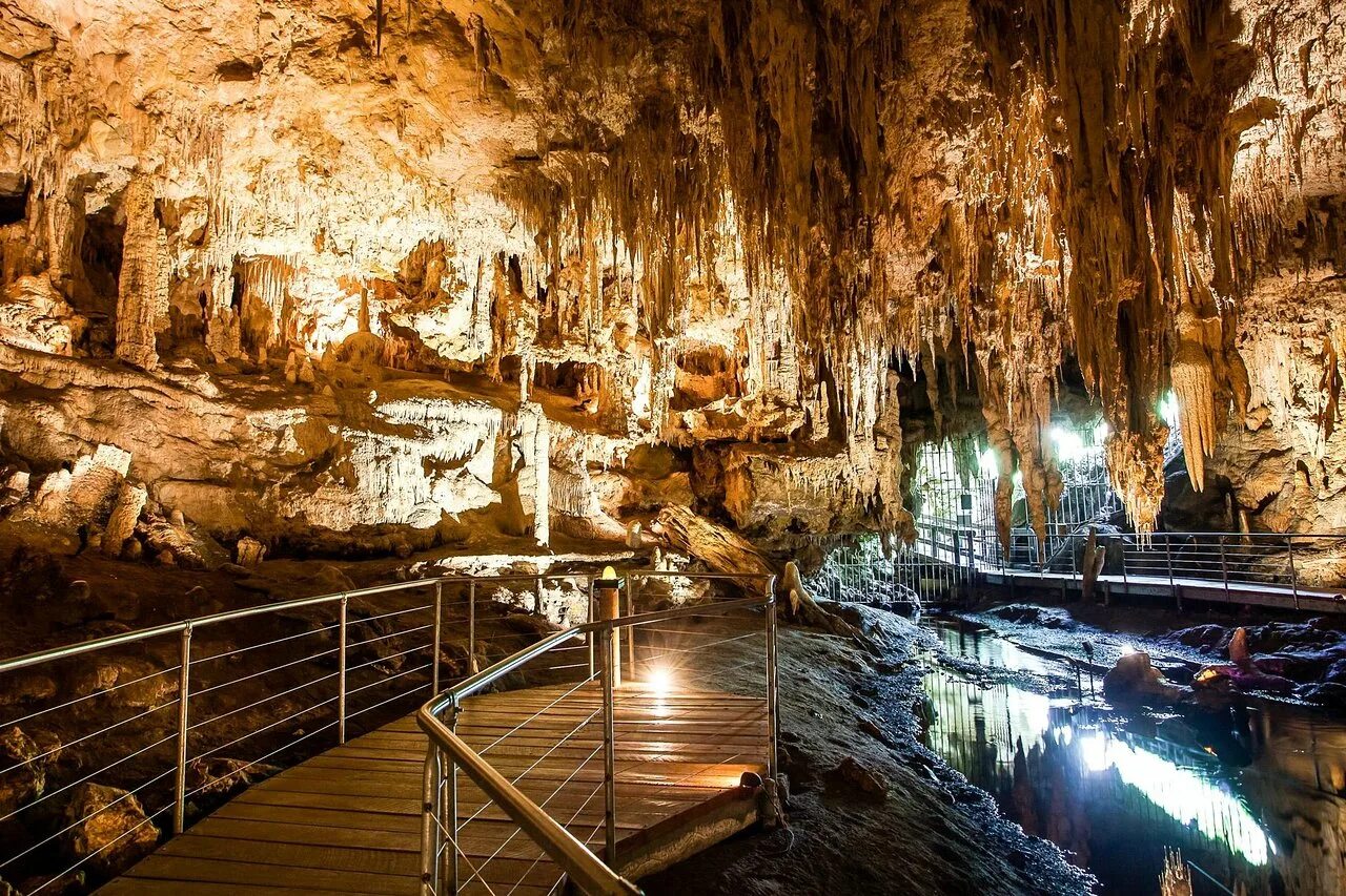 Cave v. Флинт Мамонтова пещера. Мамонтова пещера в Кентукки. Национальный парк Мамонтова пещера. Национальный парк Мамонтова пещера США.