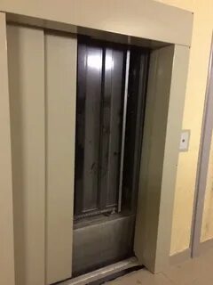 Между лифтами