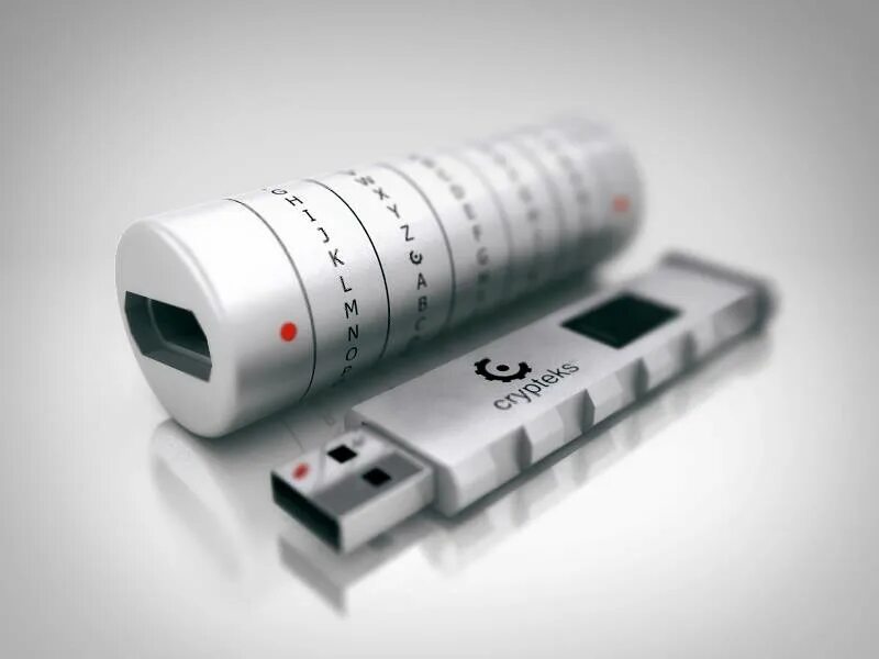 Защиты usb флешек. Флешка с криптозащитой. usb флешка защищенная. флешка с шифром. флешка с аппаратным шифрованием.