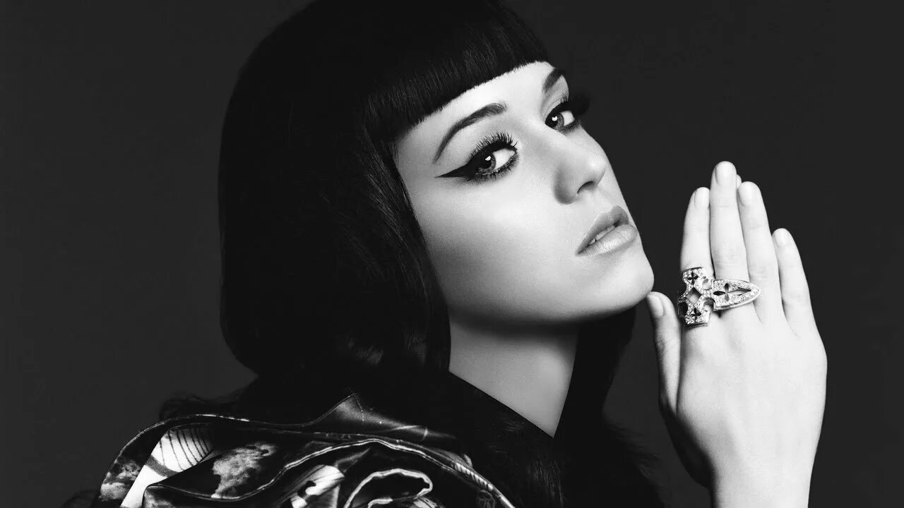 Katy perry e t remix. Кэти перри клеопатра. katy perry kanye west e.t. кэти перри чб. katy perry - e.t. ) ft. kanye west.