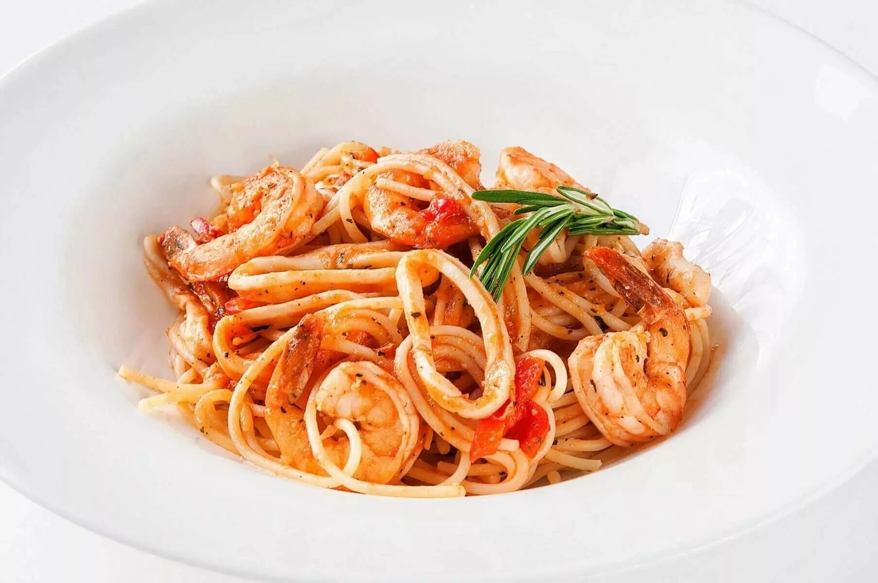 Спагетти Арабьята. Лингвини Арабьята. Паста с кальмарами. Спагетти маринара с морепродуктами.