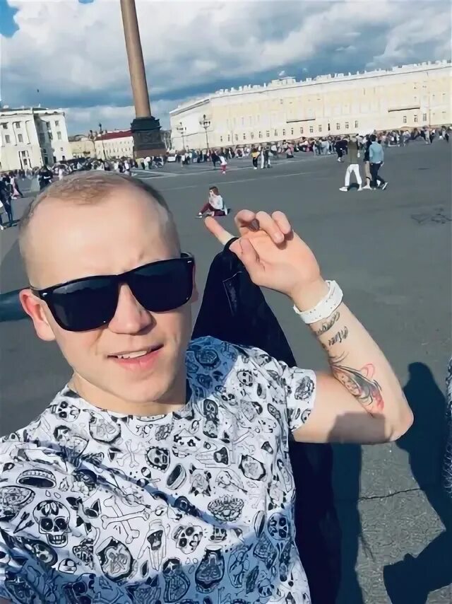 Такси бибика. Бибики москва. Бибики москва. Машины бибики. Бибики москва.