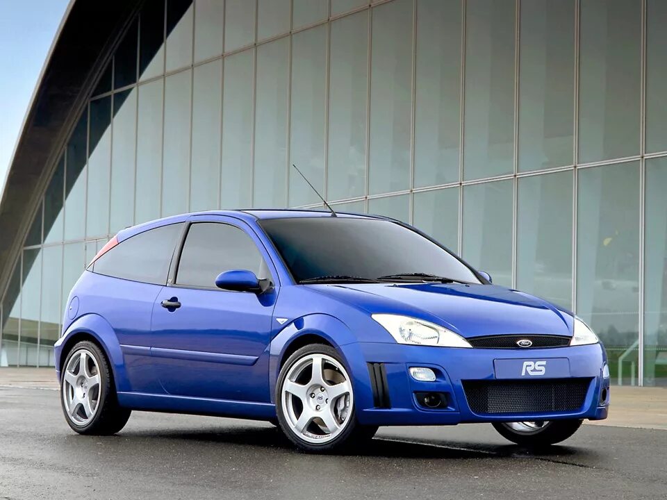 Форд первого поколения. Ford Focus RS mk1. Ford Focus 1 RS. Ford Focus RS 2002. Форд фокус РС 1 поколение.