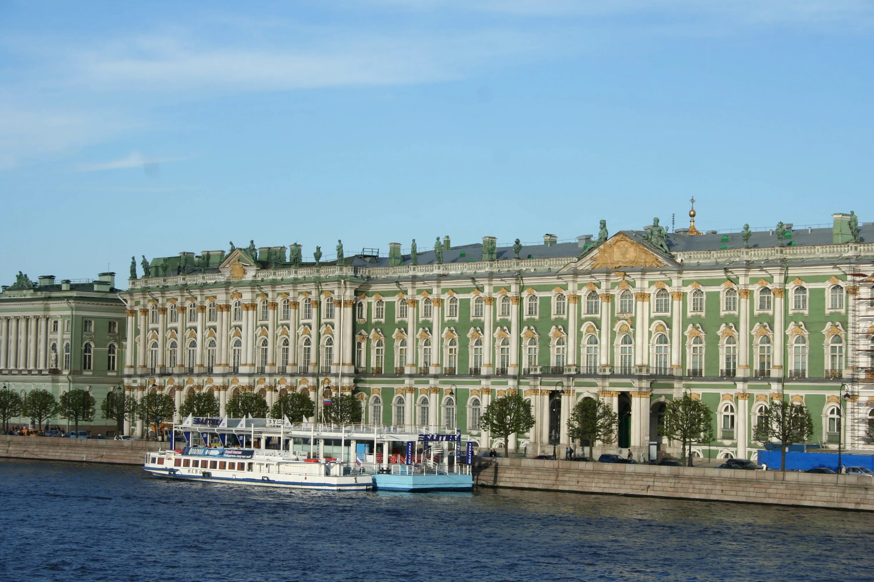 Какой дворец принадлежал петру первому. Зимний дворец Петра i, Санкт-Петербург. Эрмитаж Санкт-Петербург зимний дворец Петра 1. Эрмитаж зимний дворец Петра 1.