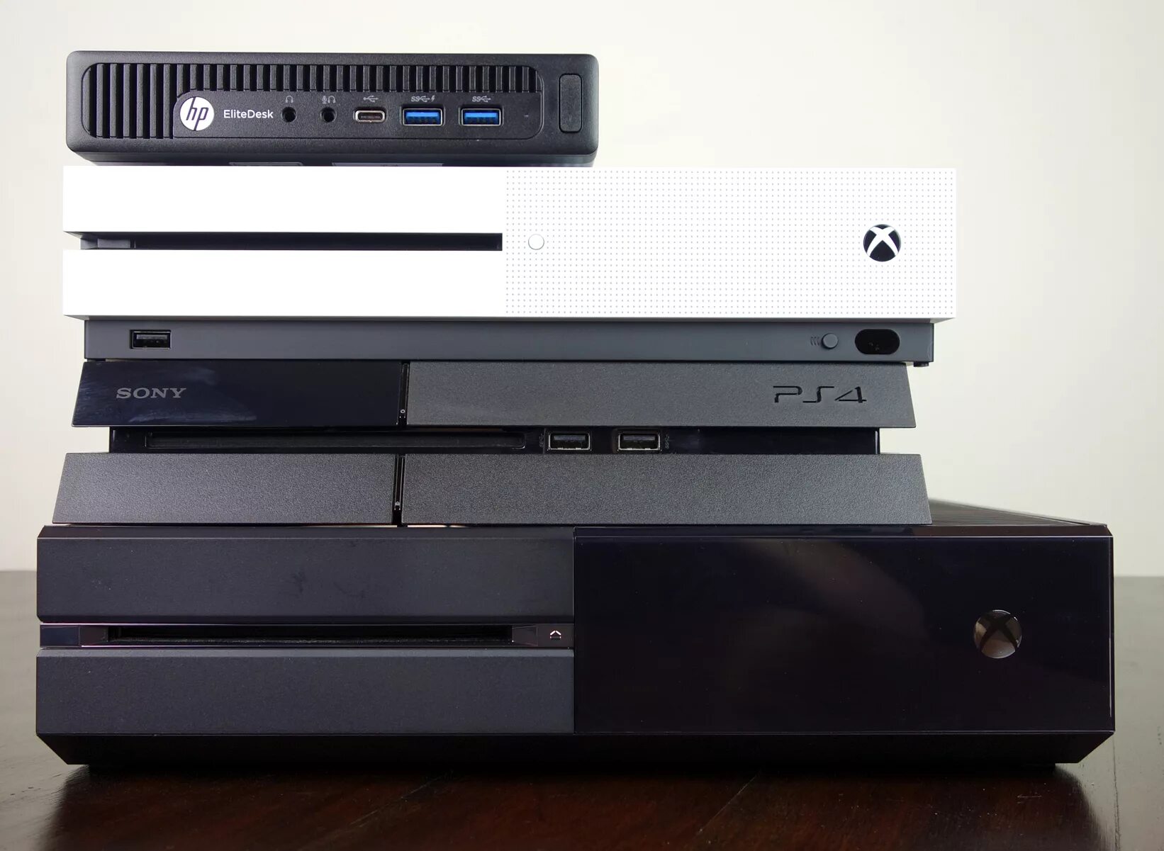 Xbox one s 2. Xbox one s 2tb. Xbox one fat. Xbox one Slim. Xbox one s Slim.