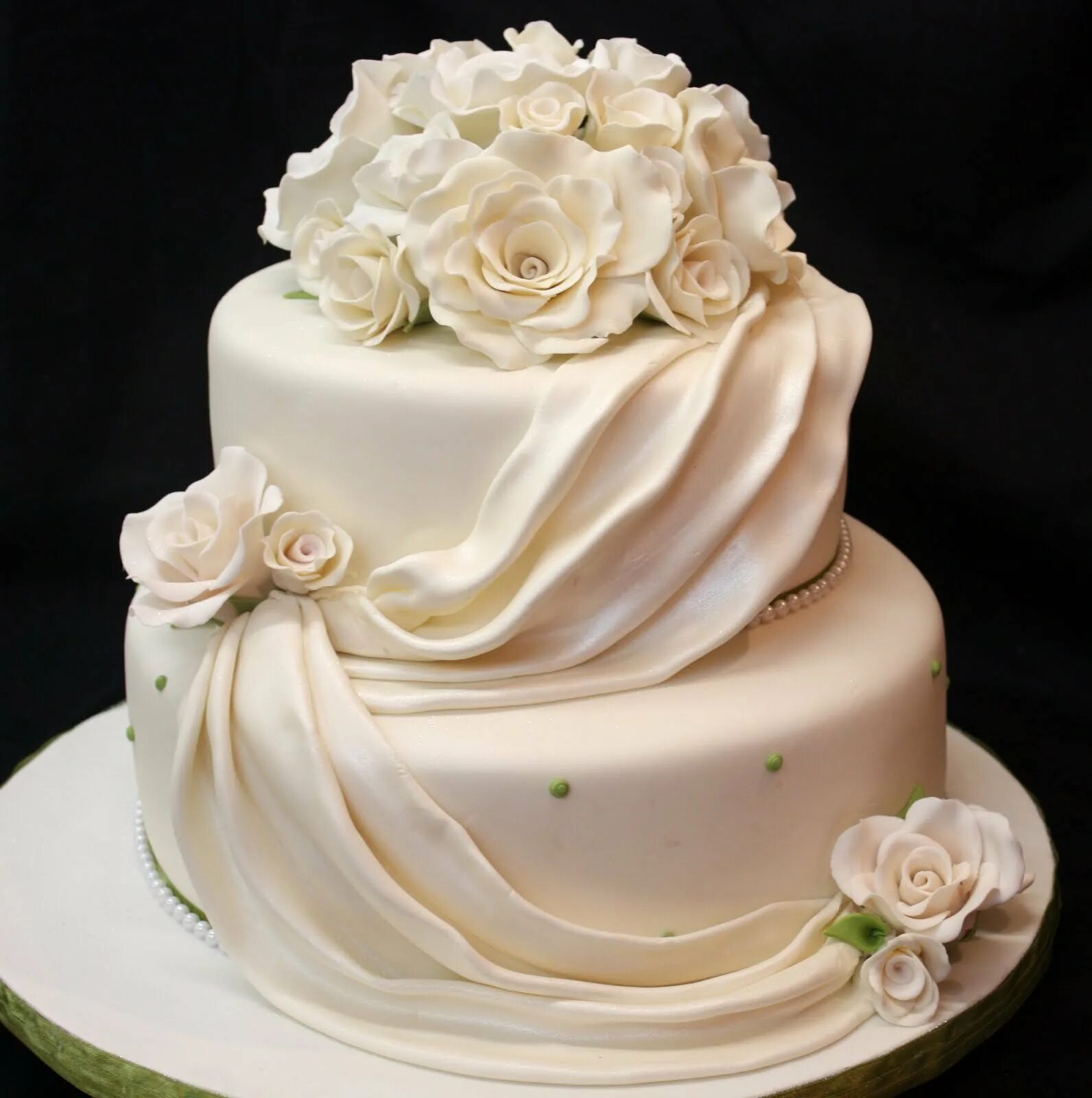 Свадебный торт трех ярусный. Свадебный торт ярусный. Торт свадебный двухъярусный кремовый. Торт на свадьбу двухъярусный фото. Торт на свадьбу двухъярусный фото.