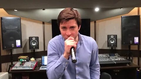 А может ночь не торопить караоке