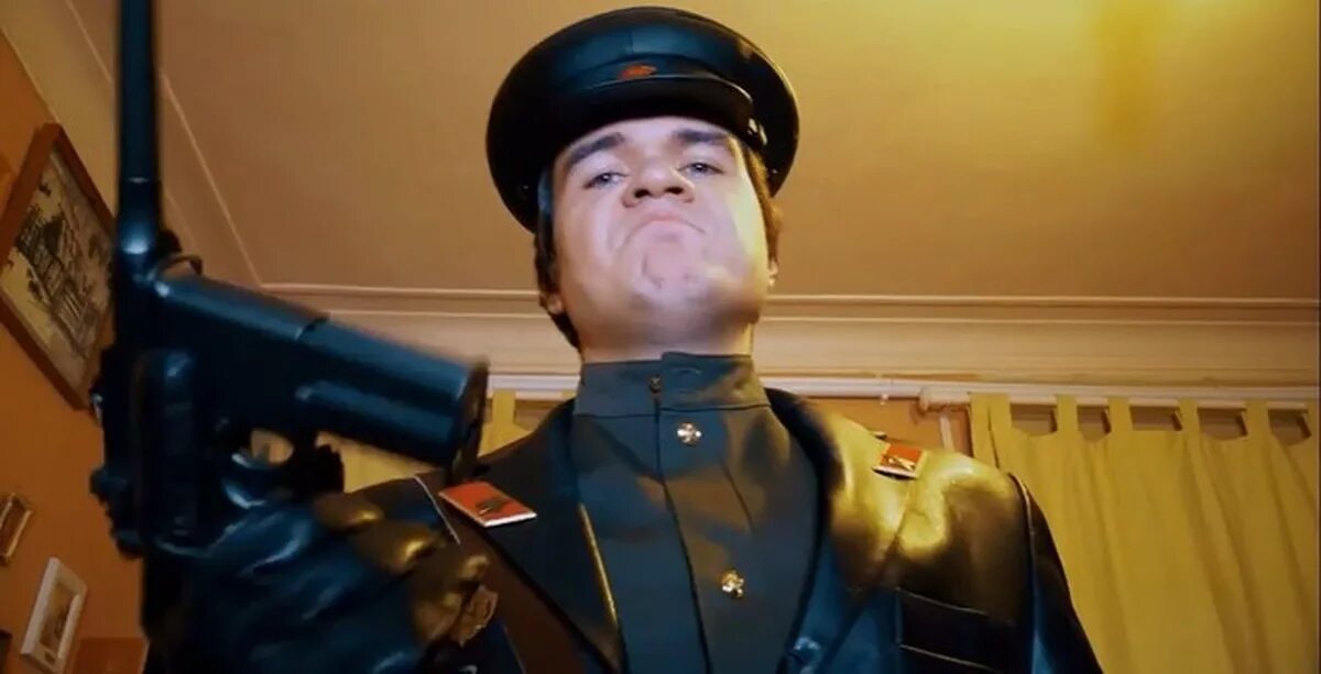 Комиссар нквд арт. Фейсы опера чекисты теневые. Badcomedian нквдшник gif. Комиссар нквд. Веселый чекист.