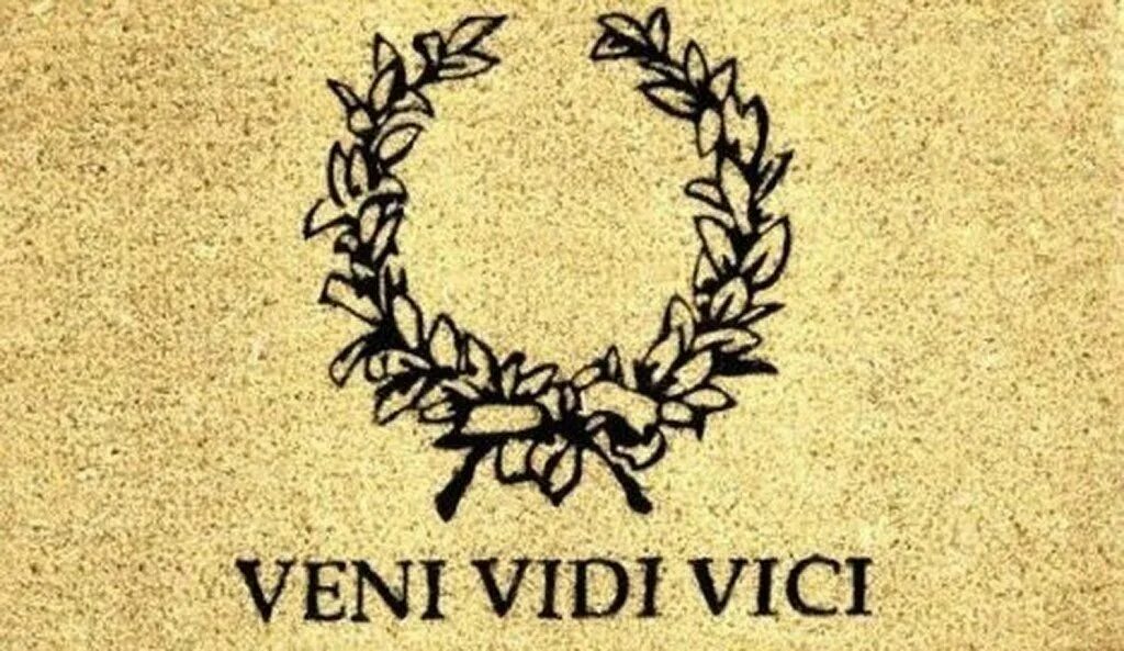 Выражение пришел увидел победил. Вени види Вичи. Veni vidi Vici пришел увидел победил. Латынь картинки. Эмблемы на латыни.