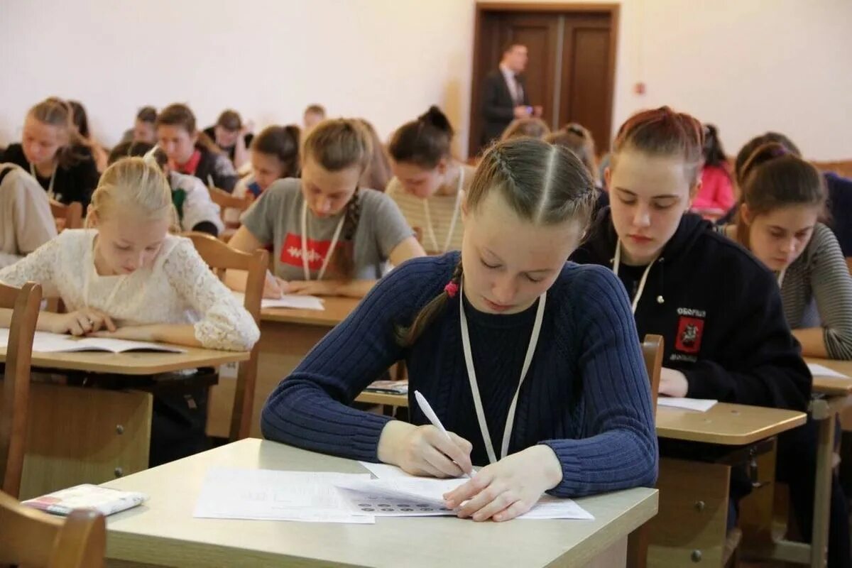 Как подготовиться к всероссийской олимпиаде. Школьники на олимпиаде. дети на олимпиаде в школе.
