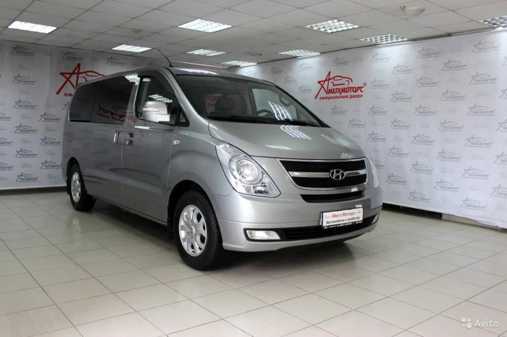 Hyundai h1 Starex минивэн. Hyundai h1 2012 года. Hyundai h-1 2.4 АТ. Хендай н1 2010.