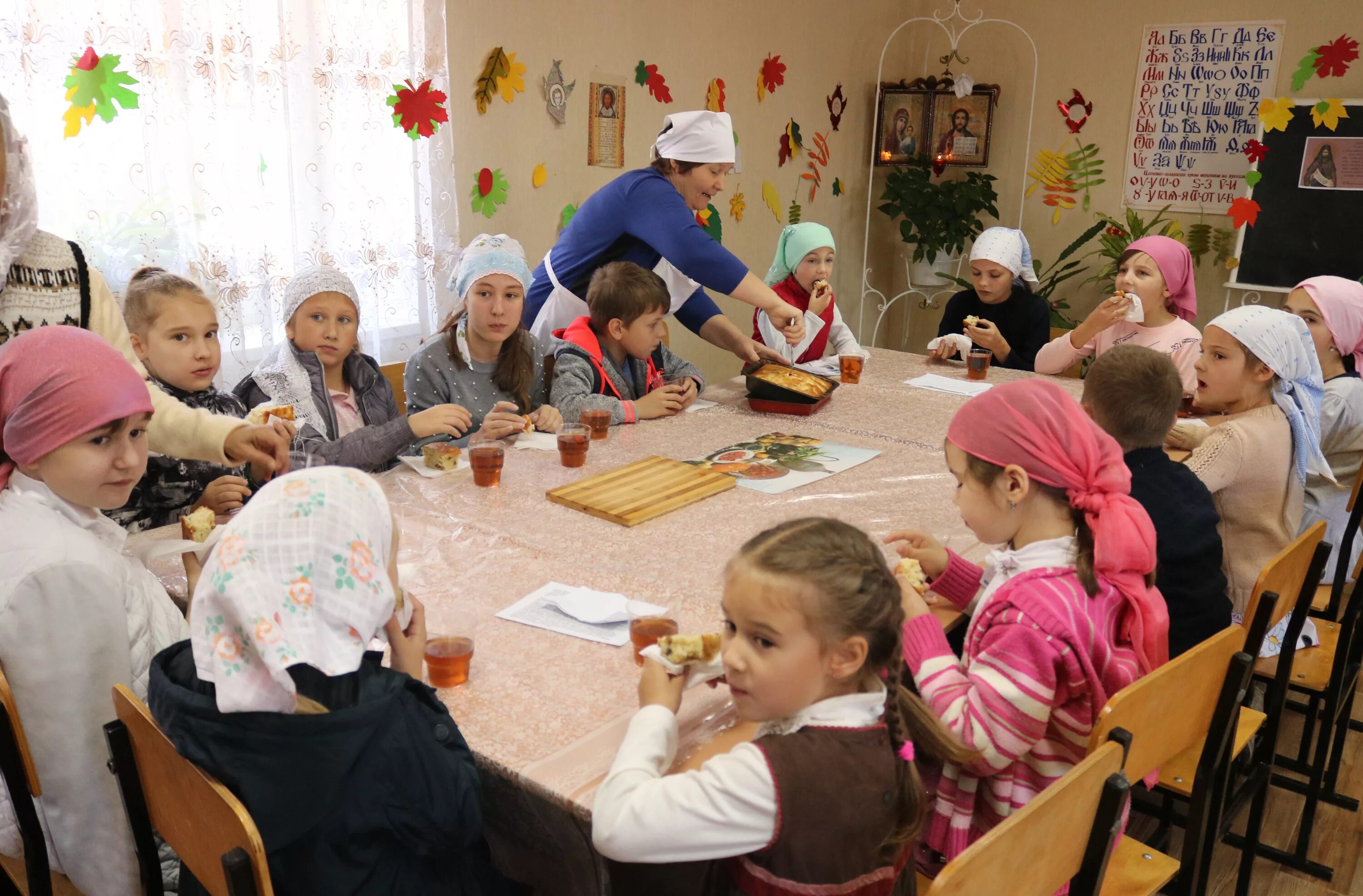 Воскресная школа сценарии праздников. Воскресная школа. Воскресная школа уроки. Творческое занятие в воскресной школе. Воскресная школа для детей.