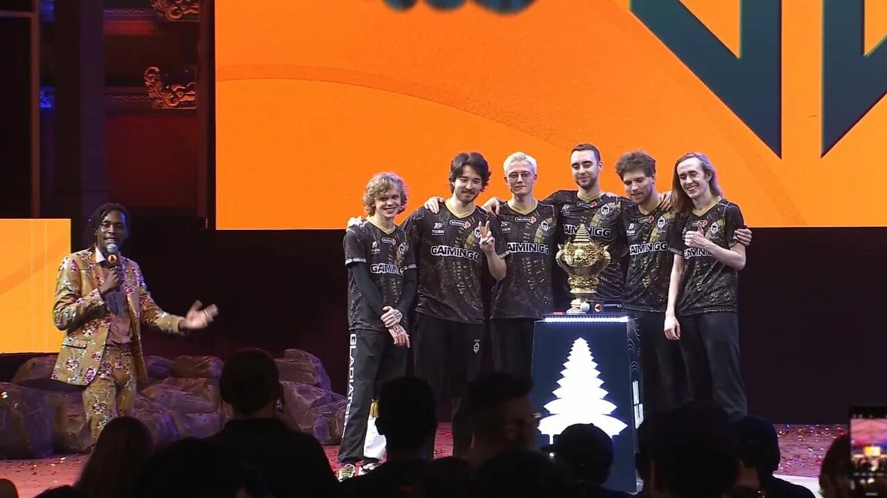 Gaimin gladiators team. Bali major 2025 чемпионы. major турнир. gaimin gladiators dota 2 состав. интернешнл 2025.